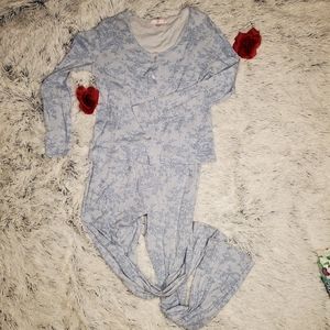 Victoria Secrets 2 pc Pajama set